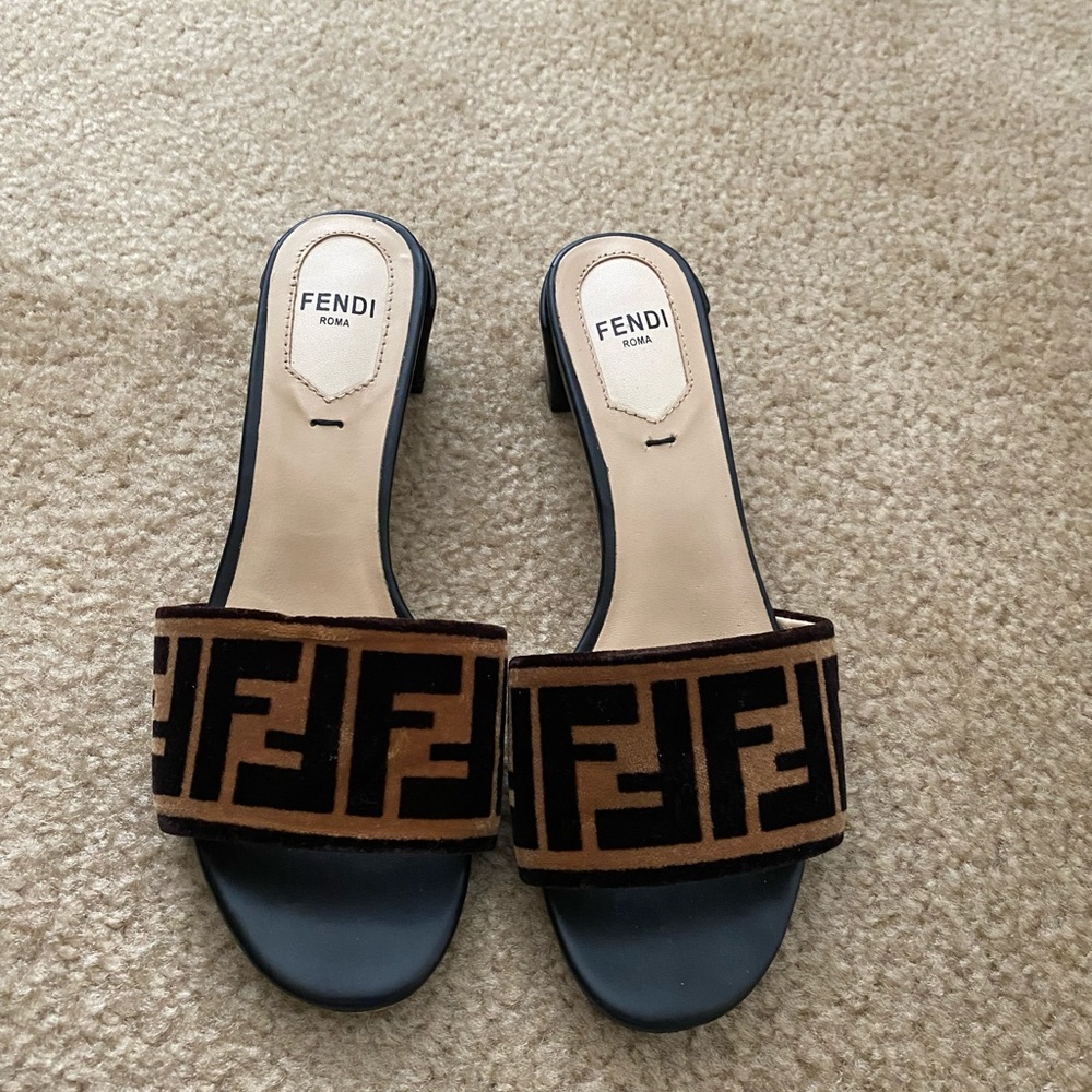 Suede sandals
